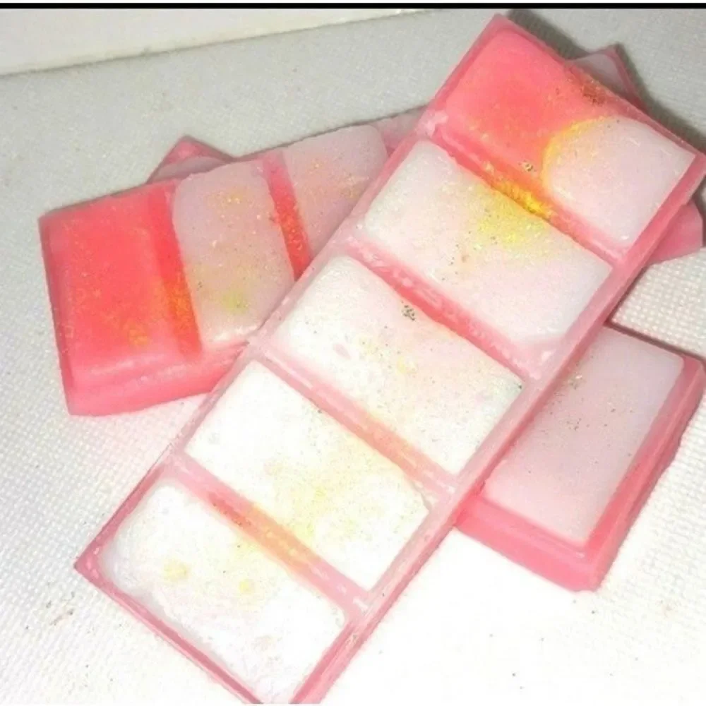 Hand Crafted waxmelt glitter